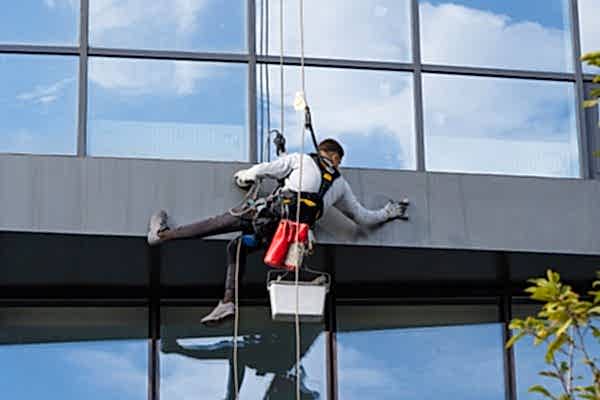 Dış Cephe & Cam Temizliği